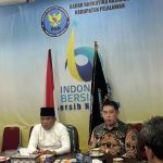 Keterangan foto: Bupati Pelalawan H Zukri SM saat mengikuti rapat secara daring dalam rangka peringatan HANI 2025 di kantor BNNK Pelalawan, Kamis (26/6/2025)